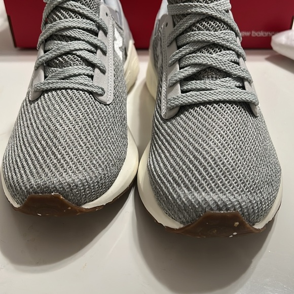 Women’s New Balance Fresh Foam X1440 Size 8 Grey Beige - Picture 6 of 13